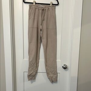 Beige  Abercrombie Joggers